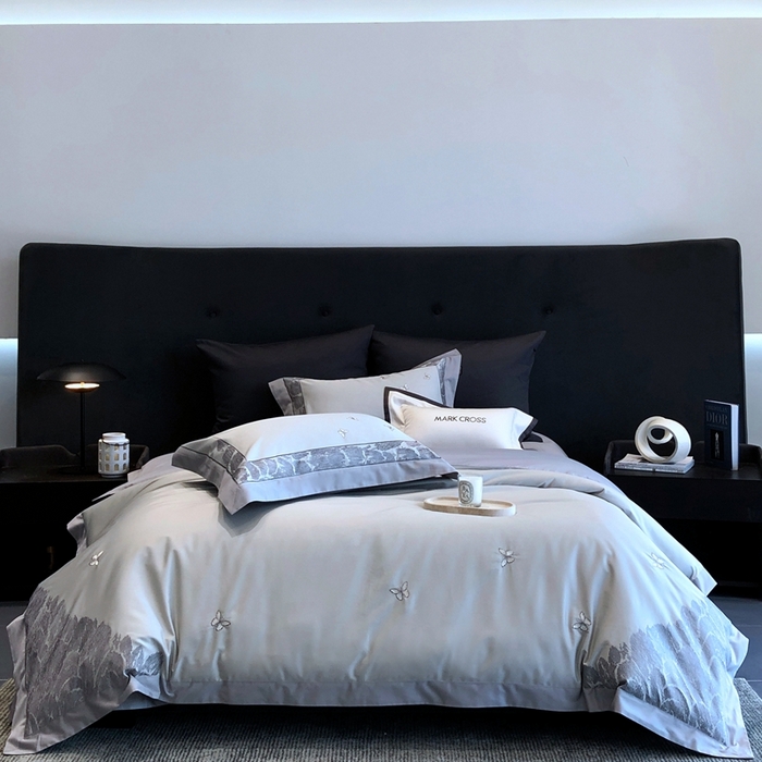 91家纺网 家纺一手货源 找家纺 佳汐蓝2025新款清雅自然刺绣黄金棉系列四件套价格表券后不低于498/518元 春野浮绿-雾隐灰