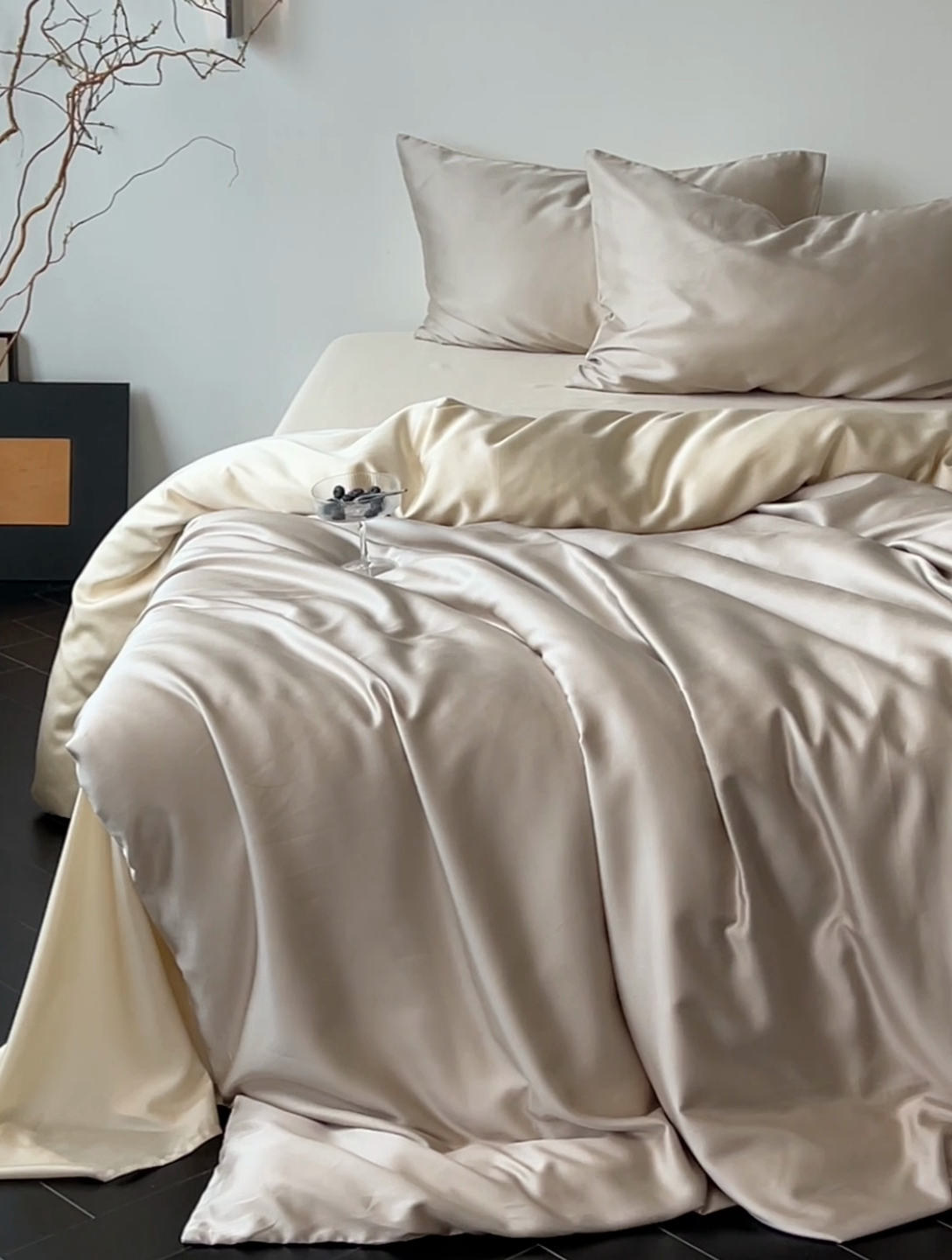 91家纺网 家纺一手货源 找家纺 简纯主义 2025新款60s兰精天丝纯色四件套 浅咖