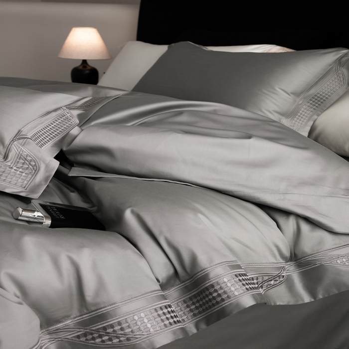 91家纺网 家纺一手货源 找家纺 馨蕊家居 2025春夏新品100s高奢典藏简约全棉系列 棉凯伦-高级灰