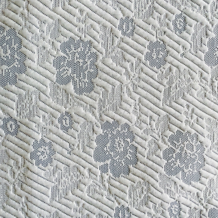 91家纺网 家纺一手货源 找家纺 富馨莱 2025春夏新款公主仙女风480克PE凉感凉豆豆床裙凉席三件套 玫瑰花园-灰床裙款