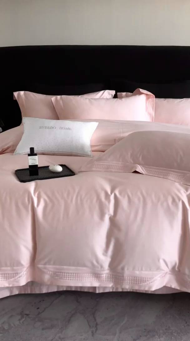 91家纺网 家纺一手货源 找家纺 馨蕊家居 2025春夏新品100s高奢典藏简约全棉系列 棉凯伦-蔷薇粉