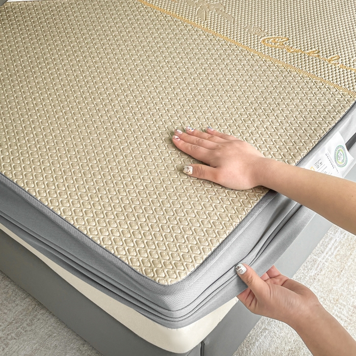 91家纺网 家纺一手货源 找家纺 2025新款提花冰豆豆凉席床笠床席三件套幸运草系列 幸运草-米