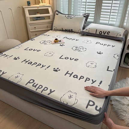 91家纺网 家纺一手货源 找家纺 （总）迪乐妮 2025新款真冰藤印花床笠款凉席