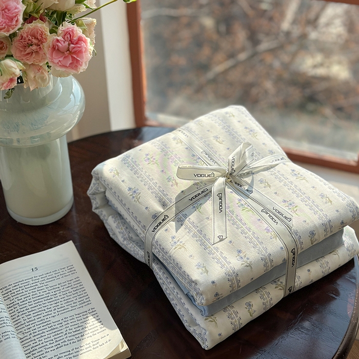 91家纺网 家纺一手货源 找家纺 麦伦家居 2025新款全棉有氧双层纱简约款系列四件套 茵曼蓝