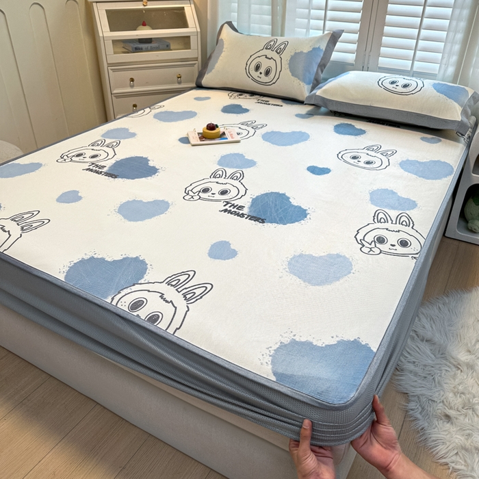 91家纺网 家纺一手货源 找家纺 迪乐妮 2025新款真冰藤印花床笠款凉席 小怪兽