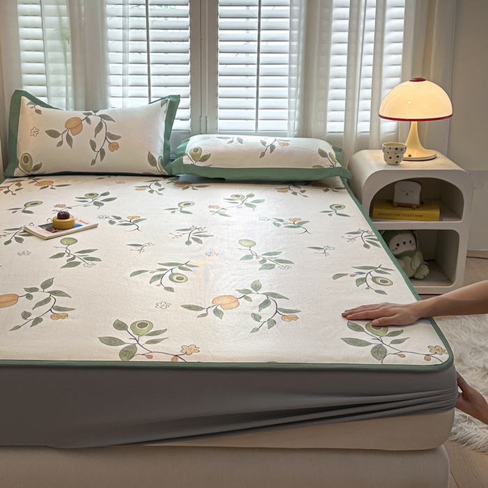 91家纺网 家纺一手货源 找家纺 迪乐妮 2025新款真冰藤印花床笠款凉席 牛油果