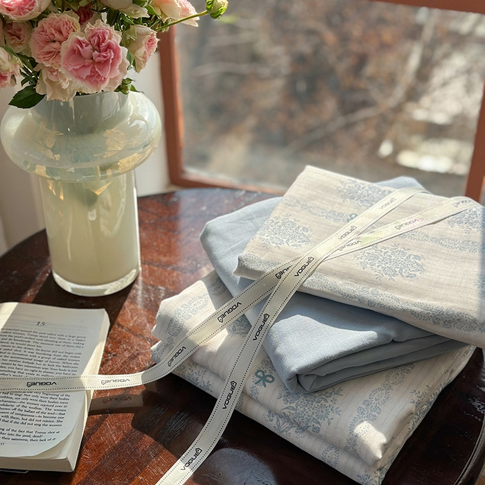 91家纺网 家纺一手货源 找家纺 麦伦家居 2025新款全棉有氧双层纱简约款系列四件套 再别康桥