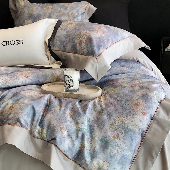 91家纺网 家纺一手货源 找家纺 佳汐蓝2025新款典雅诗意花卉全棉印花四件套券后不低于438/458元 时光之恋-柔雾蓝