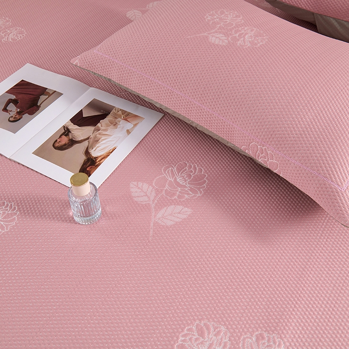 91家纺网 家纺一手货源 找家纺 席之家 2025新款3D冰感蕾丝床裙豆豆席 蕾丝-茶花之恋-粉