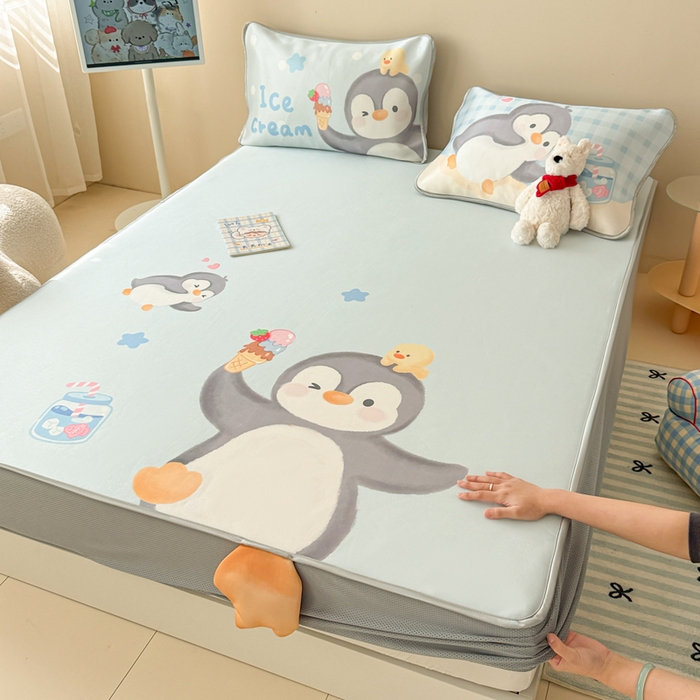 91家纺网 家纺一手货源 找家纺 慕尚家纺 2025新款凉感卡通工艺席床笠-企鹅宝宝