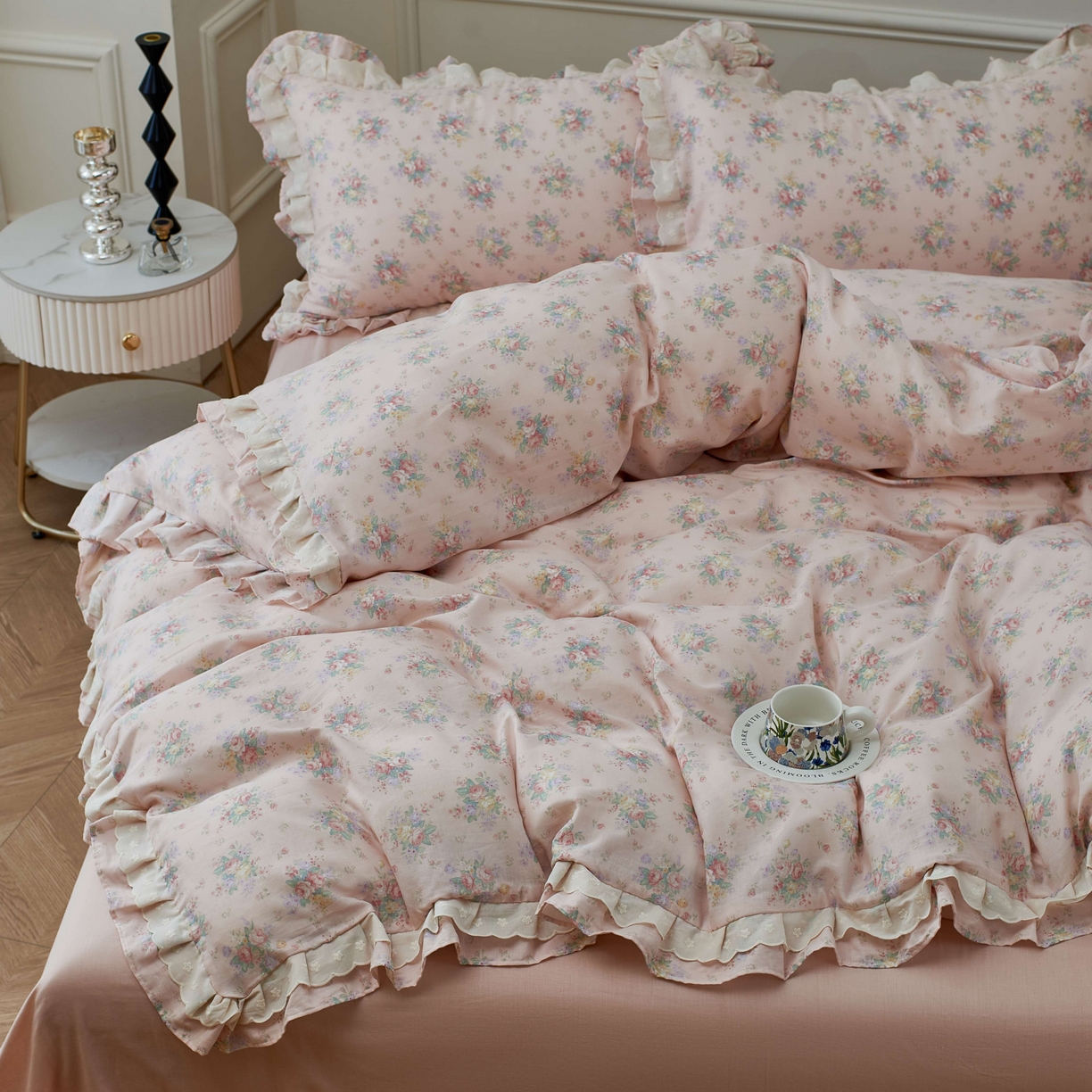 91家纺网 家纺一手货源 找家纺 （总）2025新款全棉纯棉A类双层纱双层蕾丝花边四件套