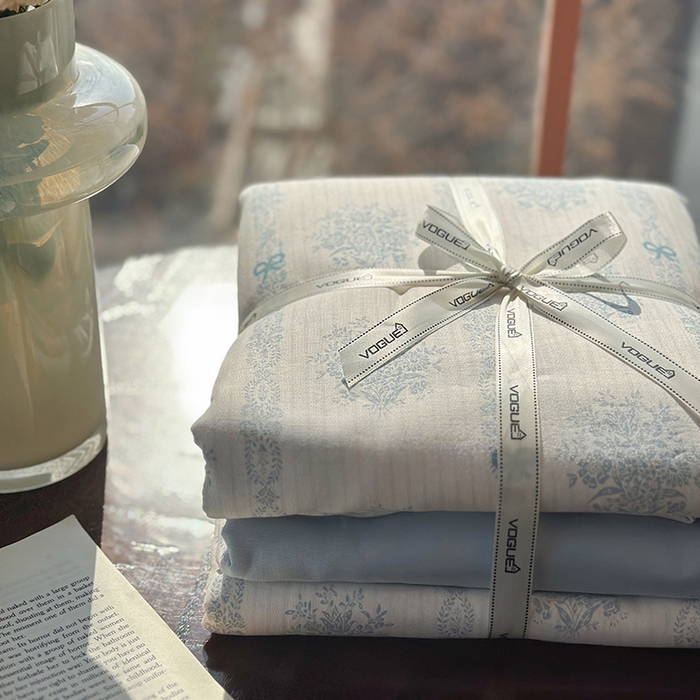 91家纺网 家纺一手货源 找家纺 麦伦家居 2025新款全棉有氧双层纱简约款系列四件套 再别康桥