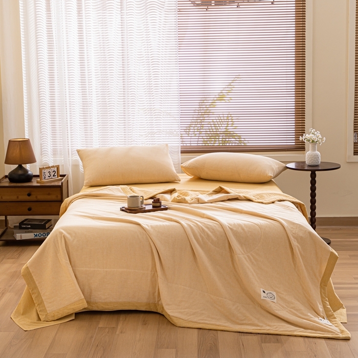 91家纺网 家纺一手货源 找家纺 鑫棉坊 2025新款全棉色织水洗棉A类棉花夏被可机洗空调被四件套床单枕套 浅杏谧境