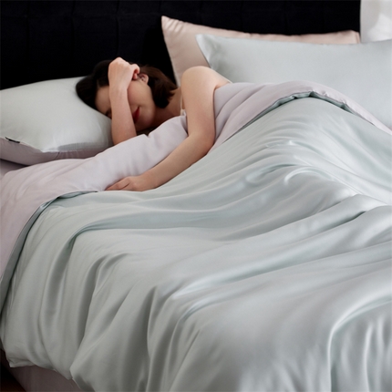 凯磊家纺 2025新款.兰精天丝纯色四件套 澜光浅紫