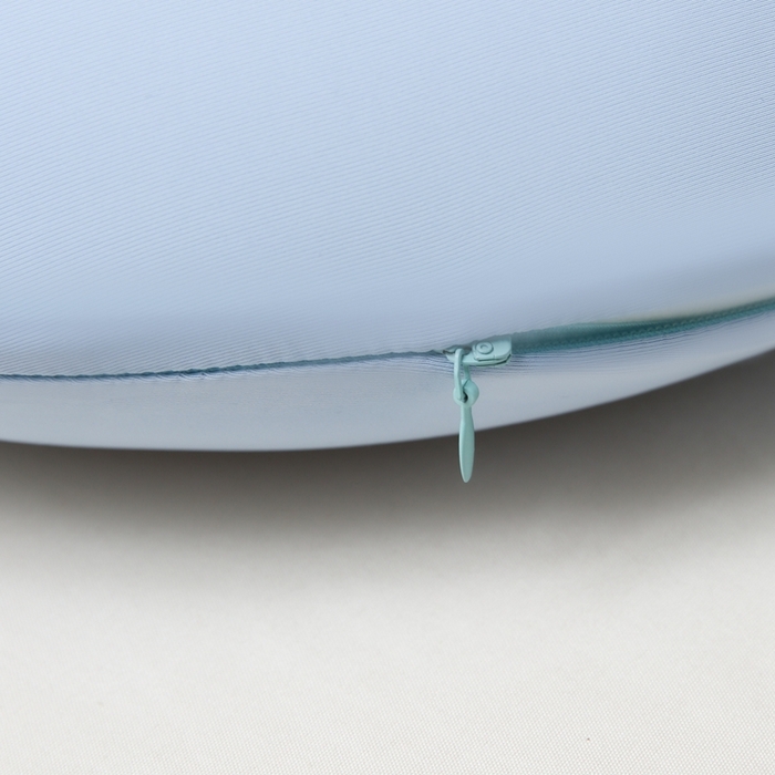 91家纺网 家纺一手货源 找家纺 枕芯真意 2025新款记忆棉u型枕 天空蓝