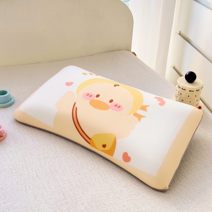 91家纺网 家纺一手货源 找家纺 2025新款卡通凉感丝亲肤枕 你好鸭50*30*4 