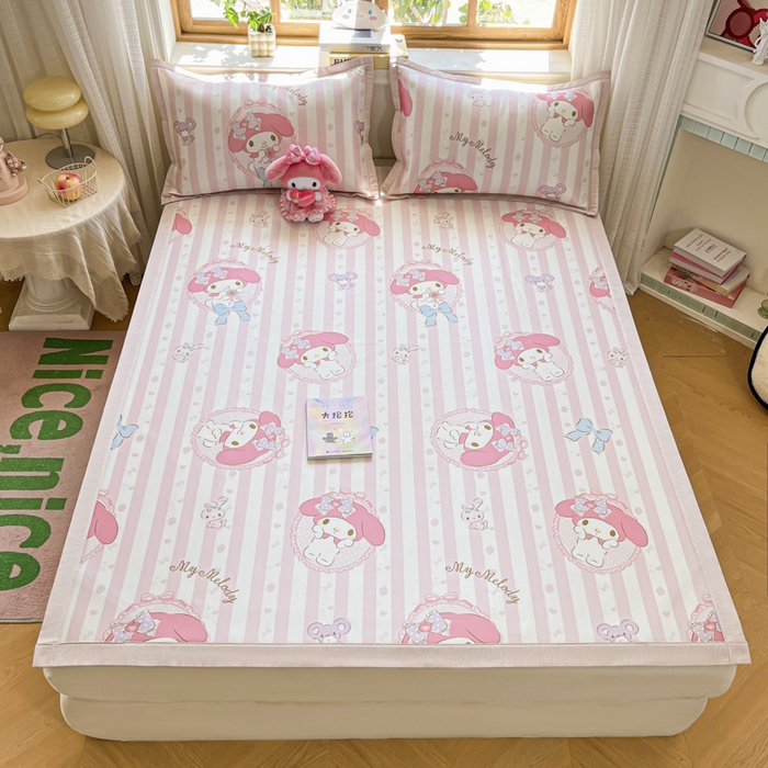 91家纺网 家纺一手货源 找家纺 博雅 2025新款三丽欧A类小版数码印花1200D冰丝凉席凉席席子 甜甜美乐蒂