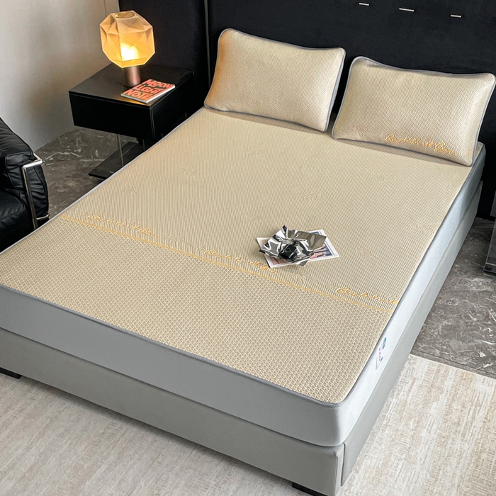 91家纺网 家纺一手货源 找家纺 2025新款提花冰豆豆凉席床笠床席三件套幸运草系列 幸运草-米