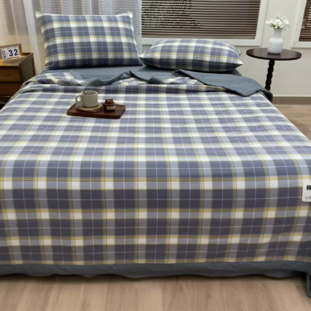 91家纺网 家纺一手货源 找家纺 鑫棉坊 2025新款全棉色织水洗棉A类棉花夏被可机洗空调被四件套床单枕套 伯恩