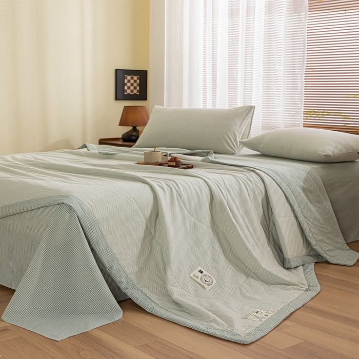 91家纺网 家纺一手货源 找家纺 鑫棉坊 2025新款全棉色织水洗棉A类棉花夏被可机洗空调被四件套床单枕套 浅绿谧意