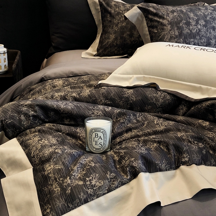 91家纺网 家纺一手货源 找家纺 佳汐蓝2025新款典雅诗意花卉全棉印花四件套券后不低于438/458元 柏林庄园-游牧灰