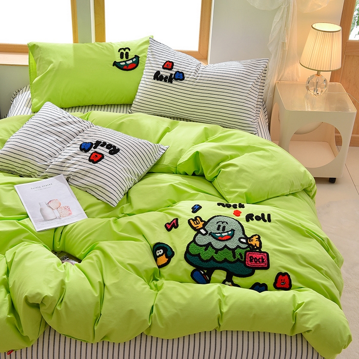 91家纺网 家纺一手货源 找家纺 （总）炫拼家纺 2025新款卡通多巴胺A类全棉40支水洗棉毛巾绣四件套