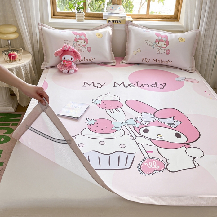 91家纺网 家纺一手货源 找家纺 博雅 2025新款三丽欧A类大版数码印花1200D冰丝凉席凉席席子 蛋糕美乐蒂