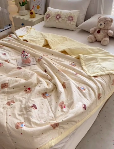 91家纺网 家纺一手货源 找家纺 好睡棉 2025新款柔软裸睡级水洗棉夏被新疆棉花被夏凉被空调被被子 奶油小熊