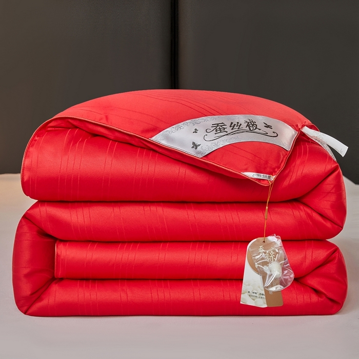 91家纺网 家纺一手货源 找家纺 金同成家纺 2025新款缎条蚕丝被春秋被子母被冬被子被芯 中国红