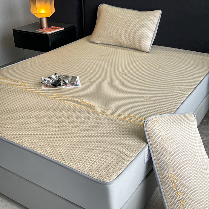 91家纺网 家纺一手货源 找家纺 2025新款提花冰豆豆凉席床笠床席三件套幸运草系列 幸运草-米