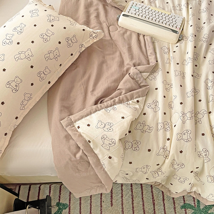 91家纺网 家纺一手货源 找家纺 富艺隆 2025新款水洗棉双层纱夏被 小熊院长