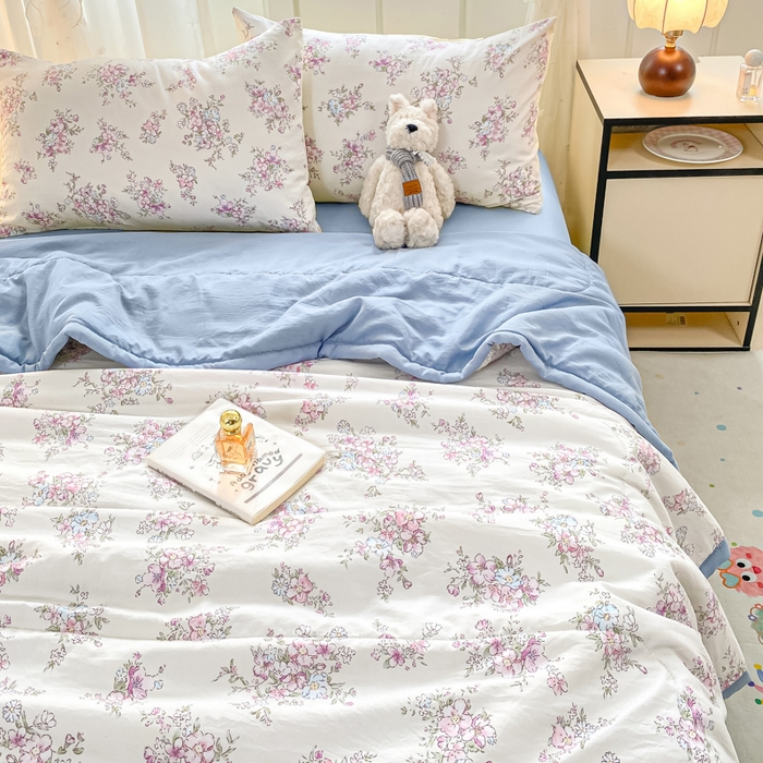 91家纺网 家纺一手货源 找家纺 2025梦初语新款水洗棉印花棉花被 风信子