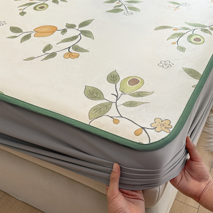 91家纺网 家纺一手货源 找家纺 迪乐妮 2025新款真冰藤印花床笠款凉席 牛油果