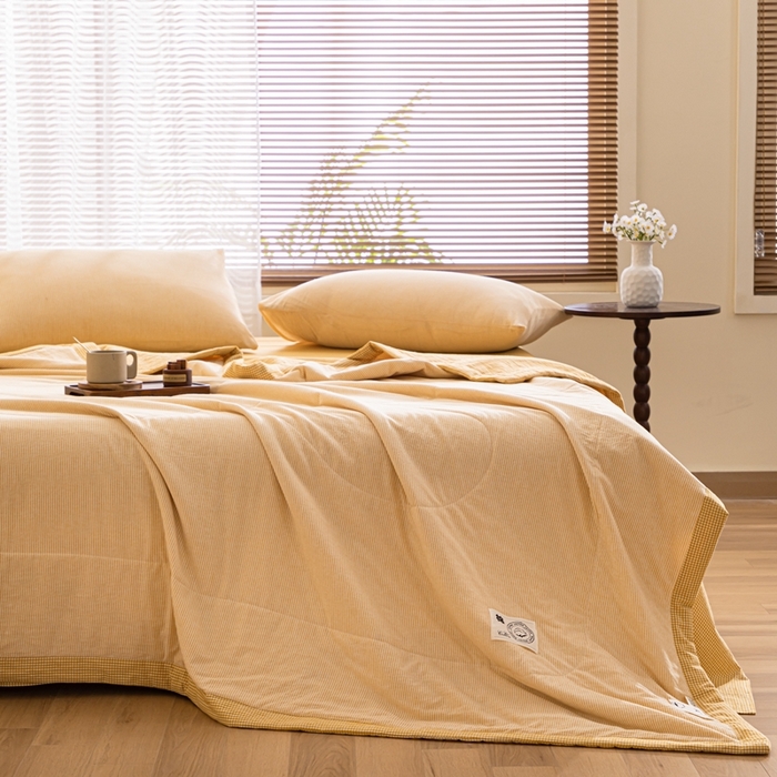 91家纺网 家纺一手货源 找家纺 鑫棉坊 2025新款全棉色织水洗棉A类棉花夏被可机洗空调被四件套床单枕套 浅杏谧境