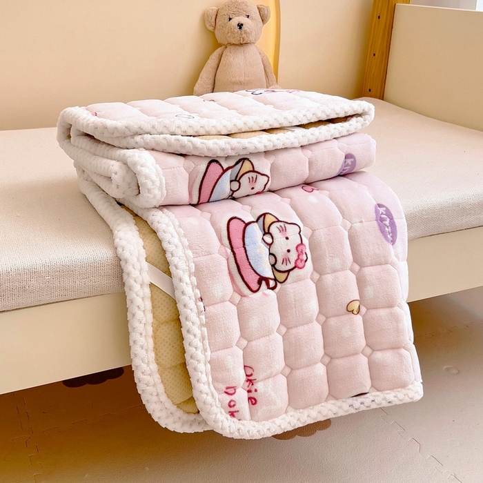 91家纺网 家纺一手货源 找家纺 梵赫家纺2024新款牛奶绒床护垫床垫幼儿园床垫儿童床垫可水洗 垫套-Kitty猫咪