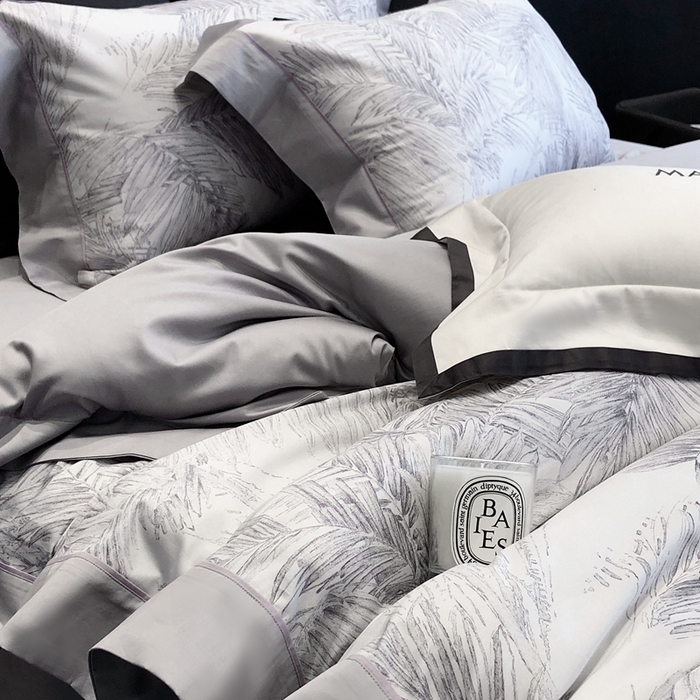 91家纺网 家纺一手货源 找家纺 佳汐蓝2025新款典雅诗意花卉全棉印花四件套券后不低于438/458元 烟火星辰-次元灰