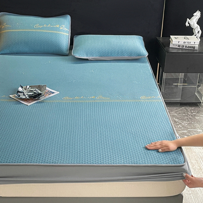 91家纺网 家纺一手货源 找家纺 2025新款提花冰豆豆凉席床笠床席三件套幸运草系列 幸运草-蓝