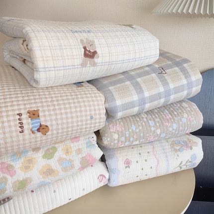 91家纺网 家纺一手货源 找家纺 （总）舒居家纺 2025新款双面全棉酵素砂洗床盖（ 风格二）