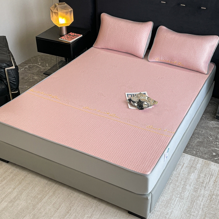 91家纺网 家纺一手货源 找家纺 2025新款提花冰豆豆凉席床笠床席三件套幸运草系列 幸运草-粉