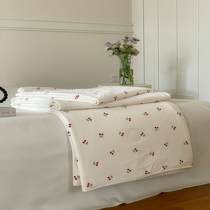 91家纺网 家纺一手货源 找家纺 华超针织 2025新款锦氨凉感夏被夏凉被空调被 多肉车厘子