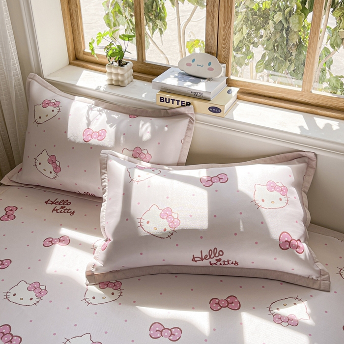 91家纺网 家纺一手货源 找家纺 博雅 2025新款三丽欧A类小版数码印花1200D冰丝凉席凉席席子 粉色蝴蝶结KT