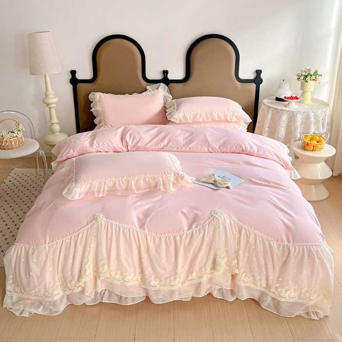 91家纺网 家纺一手货源 找家纺 艺玲家纺 2025新款糯小棉爱丽莎雪纺花边四件套 爱丽莎-粉