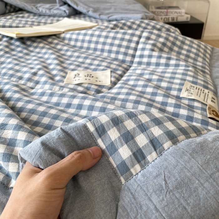 91家纺网 家纺一手货源 找家纺 2025梦初语新款无印风棉花夏被 蓝小格