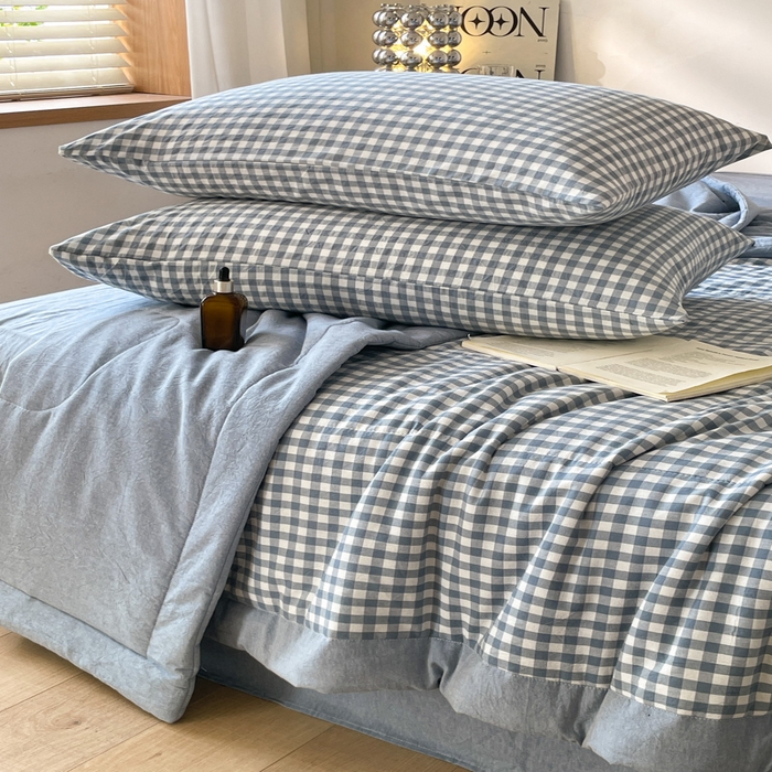 91家纺网 家纺一手货源 找家纺 2025梦初语新款无印风棉花夏被 蓝小格