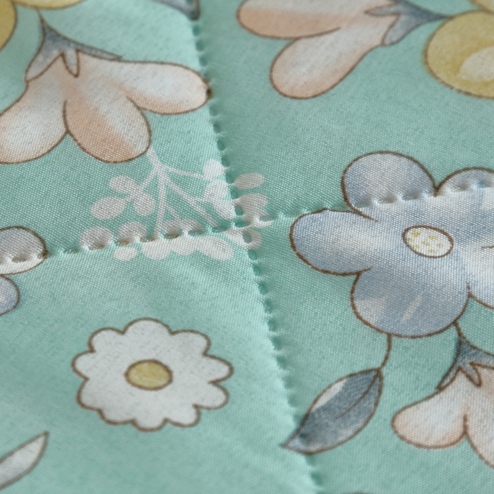 91家纺网 家纺一手货源 找家纺 富艺隆 超声波钻石绒夏被 百花齐放-绿