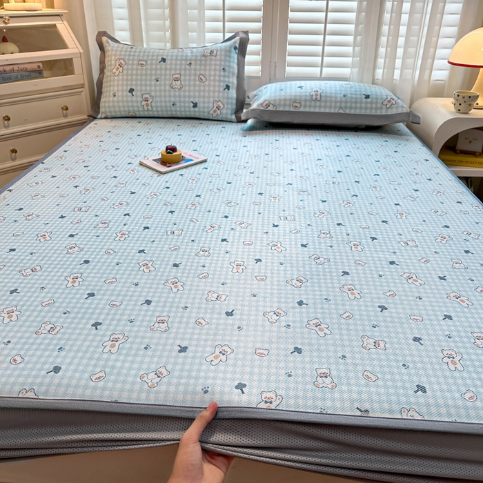 91家纺网 家纺一手货源 找家纺 迪乐妮 2025新款真冰藤印花床笠款凉席 baby熊