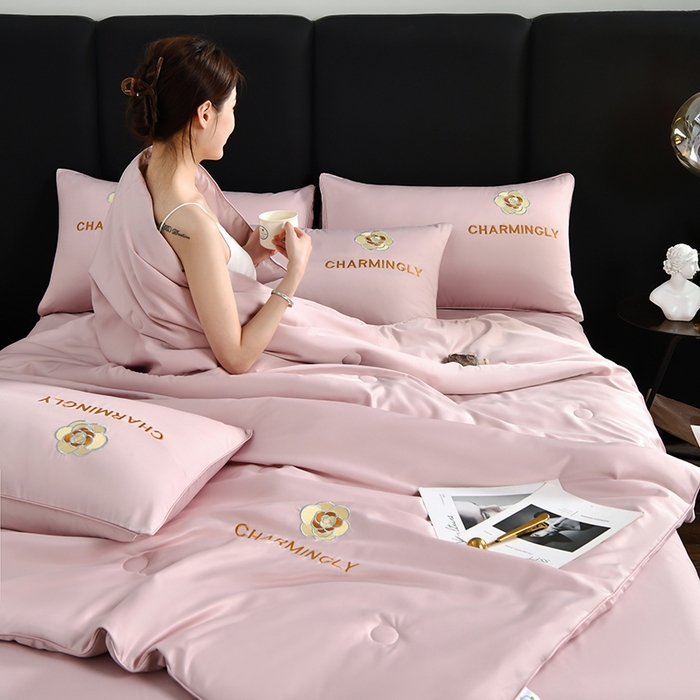 91家纺网 家纺一手货源 找家纺 优尚家纺 2025新款水洗天丝刺绣夏被夏被四件套 蔷薇花