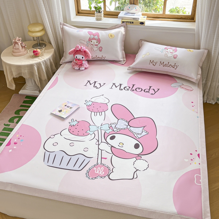 91家纺网 家纺一手货源 找家纺 博雅 2025新款三丽欧A类大版数码印花1200D冰丝凉席凉席席子 蛋糕美乐蒂