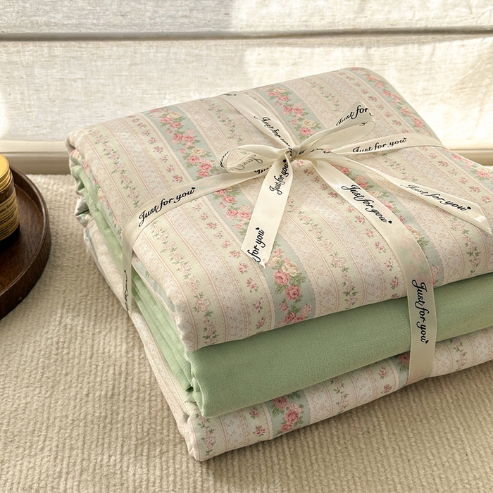 91家纺网 家纺一手货源 找家纺 麦伦家居 2025新款全棉有氧双层纱简约款系列四件套 阿依娜