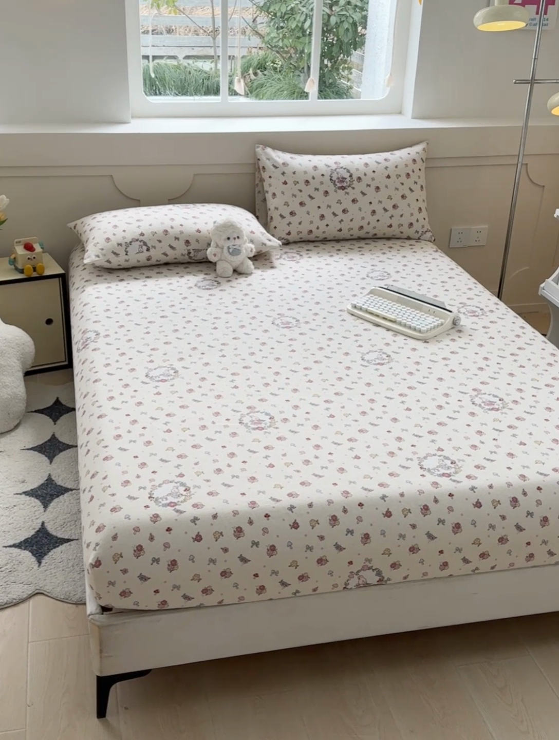 91家纺网 家纺一手货源 找家纺 爱彼2025款新款热门老粗布床笠凉席席子 老粗布床笠-白朵花园